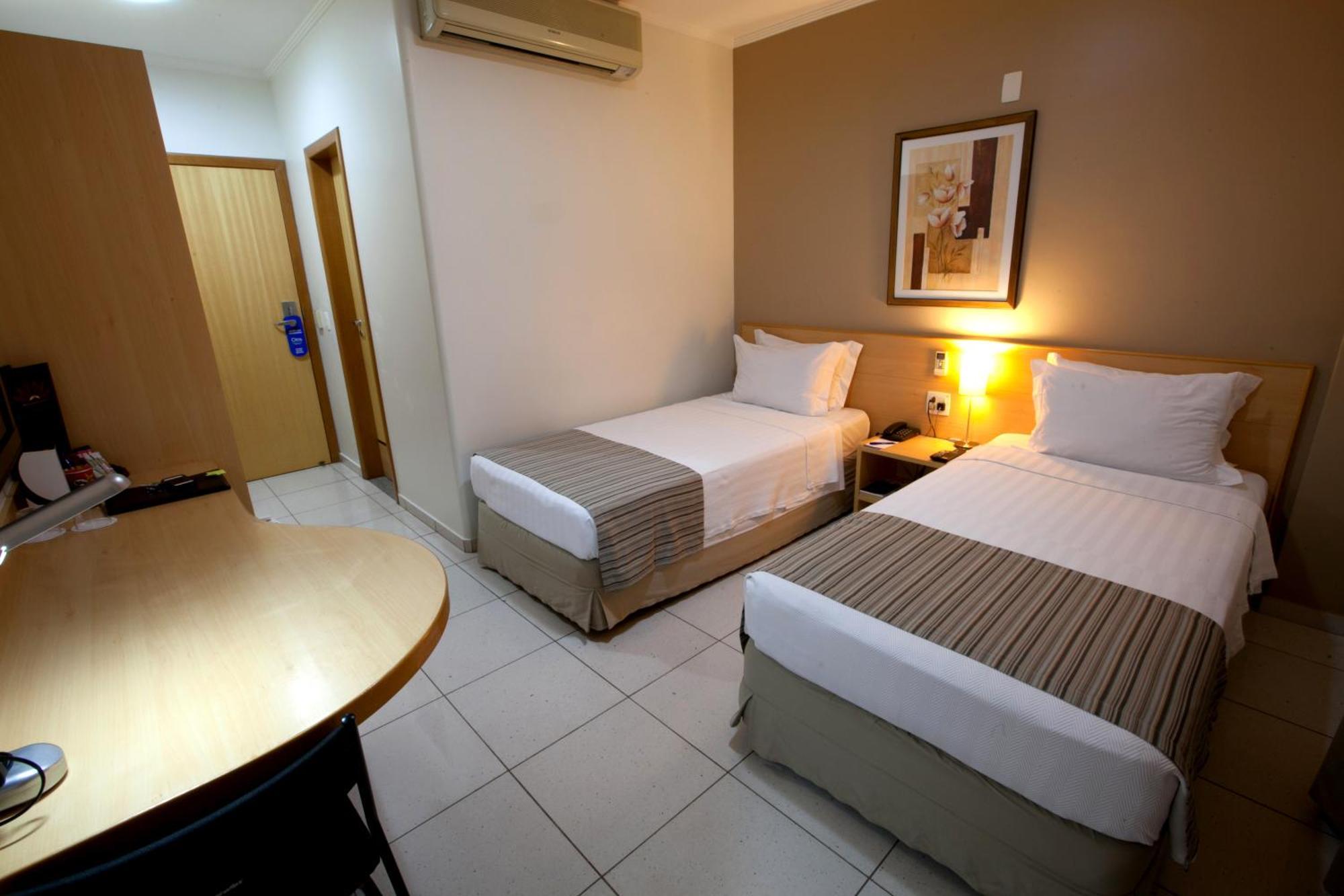 Oitis Hotel Goiânia Δωμάτιο φωτογραφία